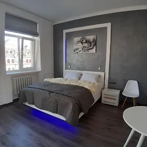 яркая история Apartment