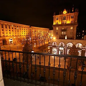 - Kreshchatyk Area Daire
